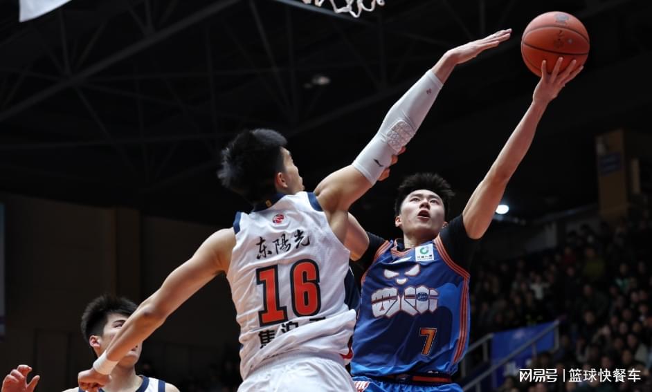 Kaiyun中国官网-79比129惨败50分！辽篮苦主惨遭25连败：CBA一冠王溃不成军？